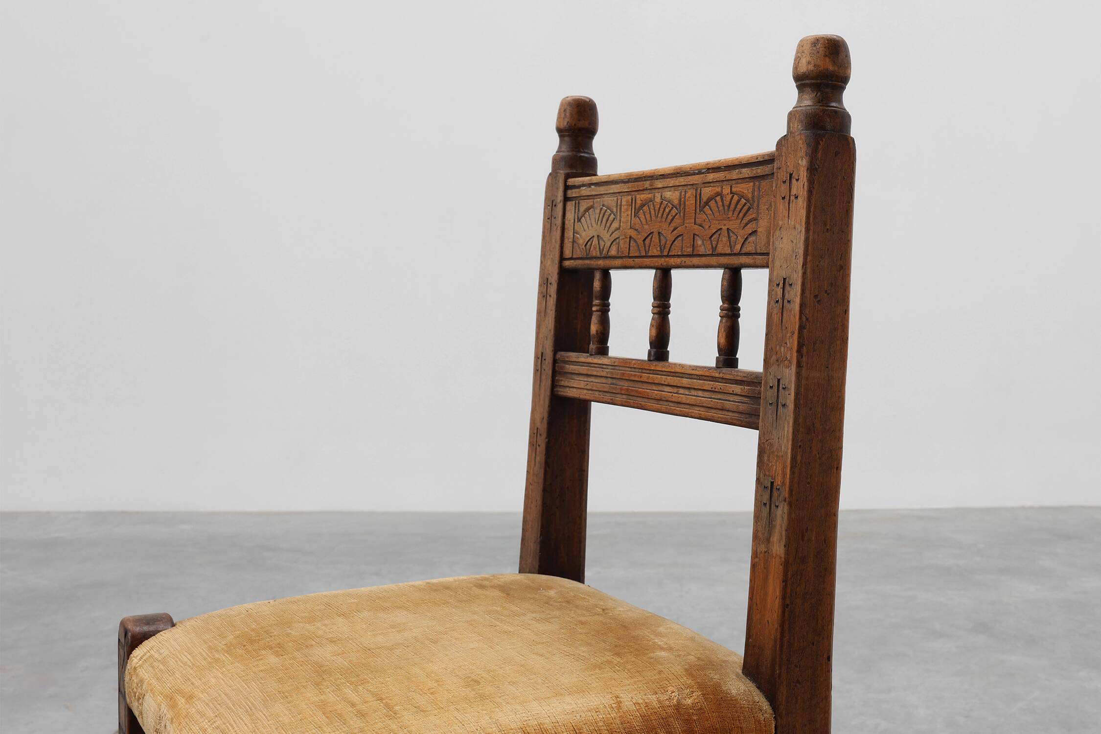 19th Century Spanish Hand-Carved oak Side Chair with Velour Seat