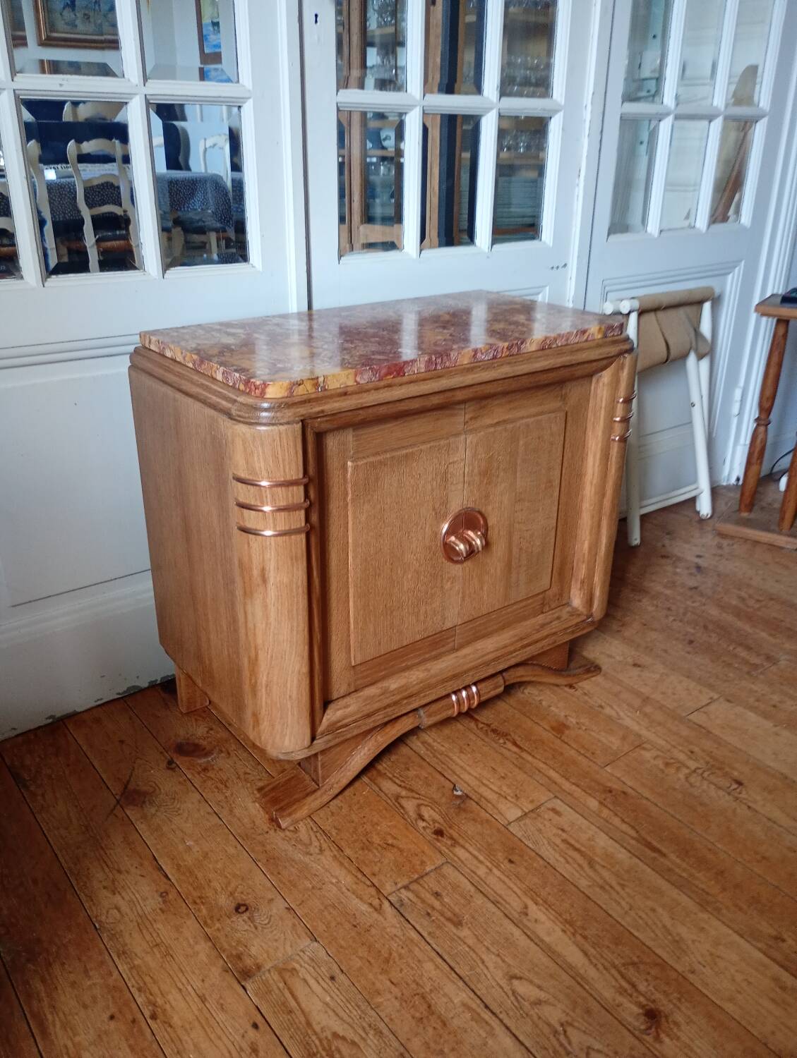 Antique oak chest of drawers