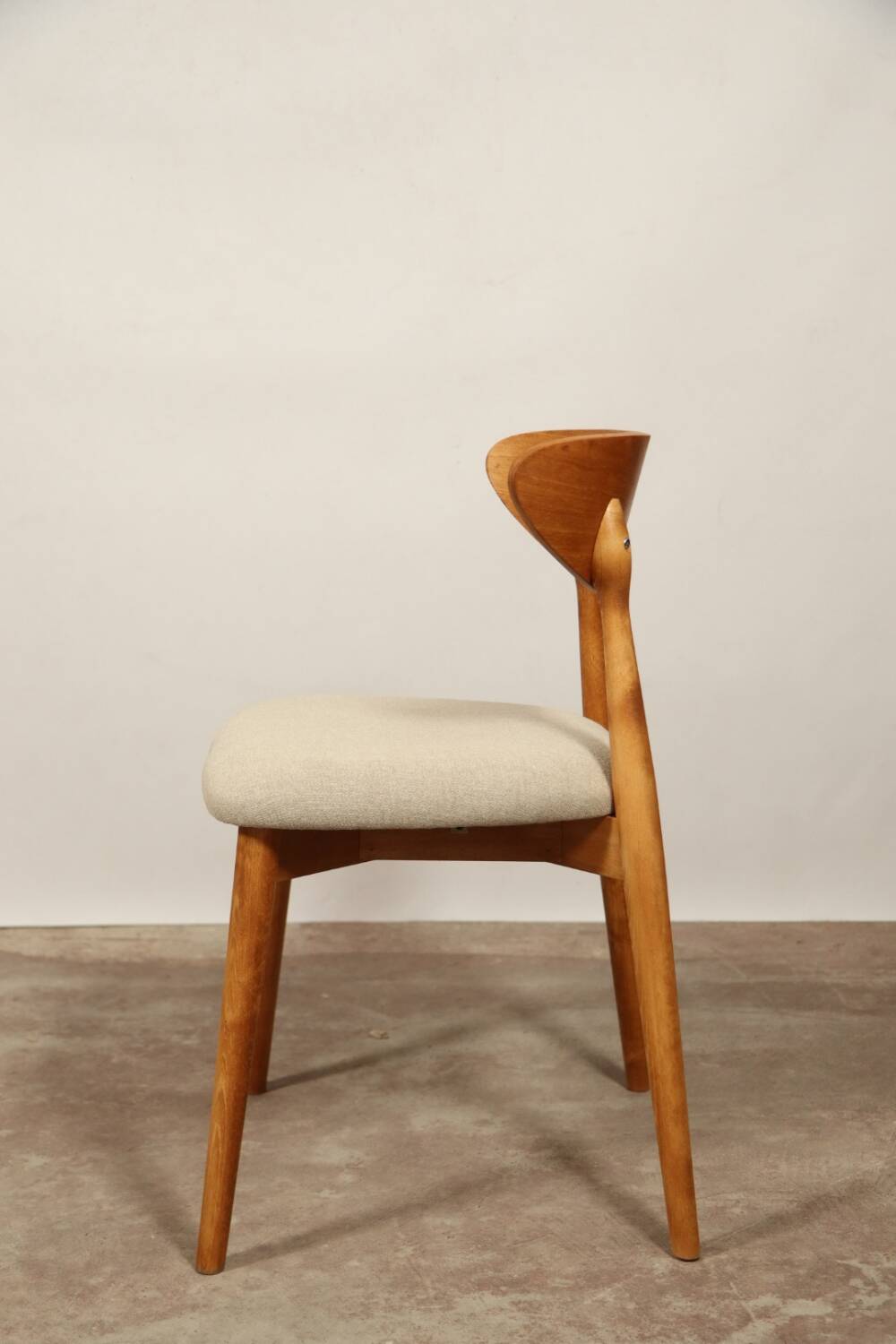 Modern chair Scandinavian design light wood natural Lin fabric mid century modern design