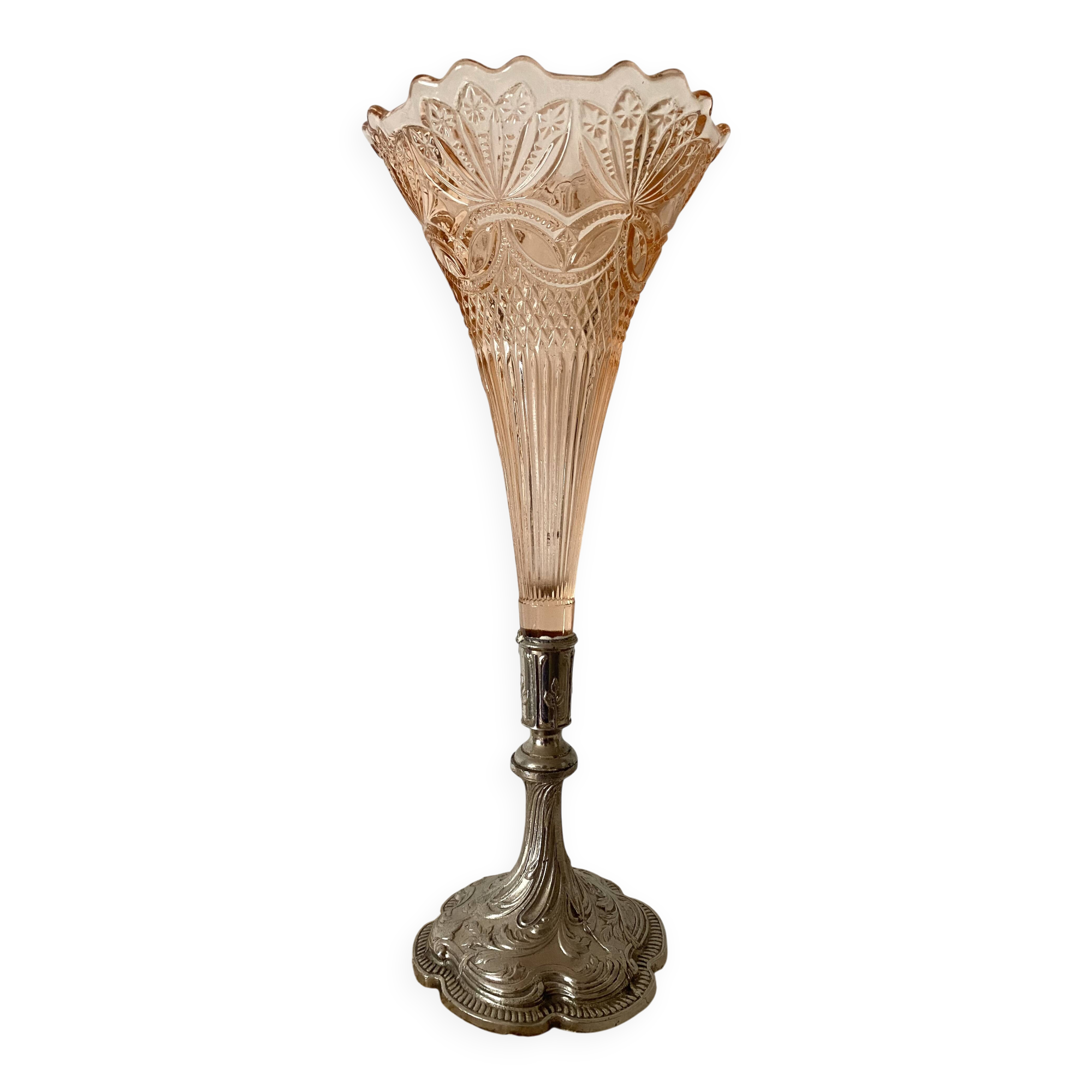 Art Nouveau cornet vase, tulip centerpiece
