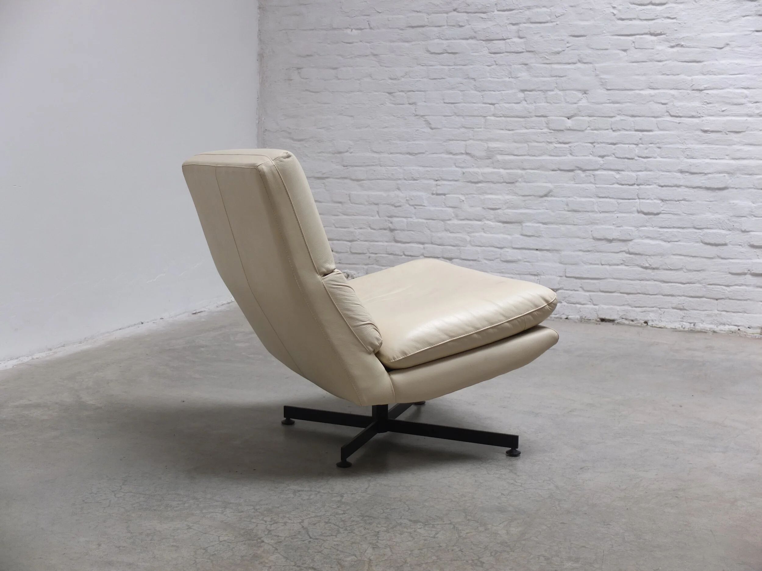 Rare lounge chair by Georges Van Rijck for Beaufort, 1960s