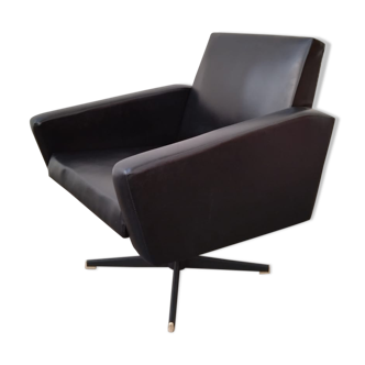 Swivel chair