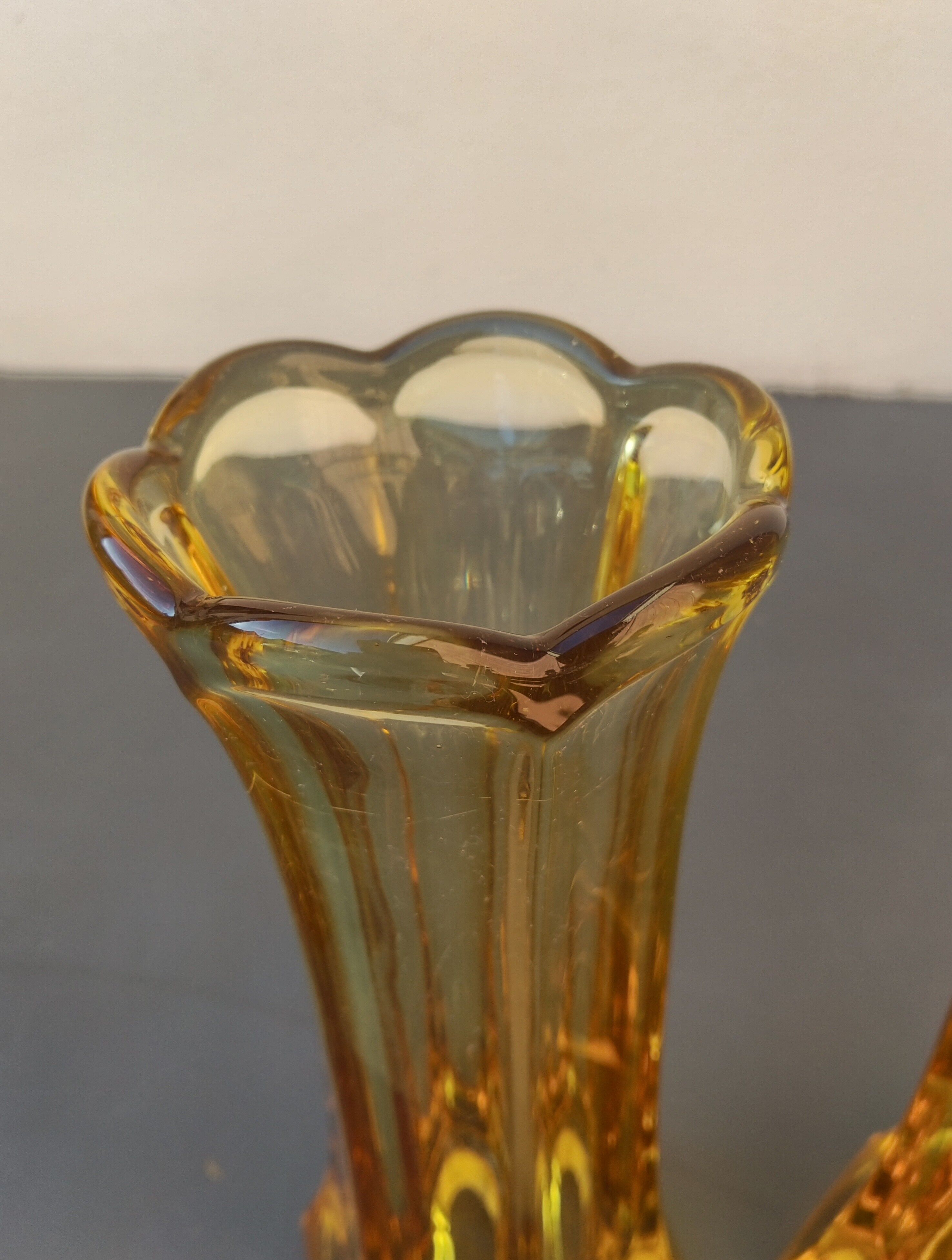 Set de 2 vases vintage 1950  jaune orangé