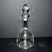 Carafe ancienne gravée frise de laurier 1900