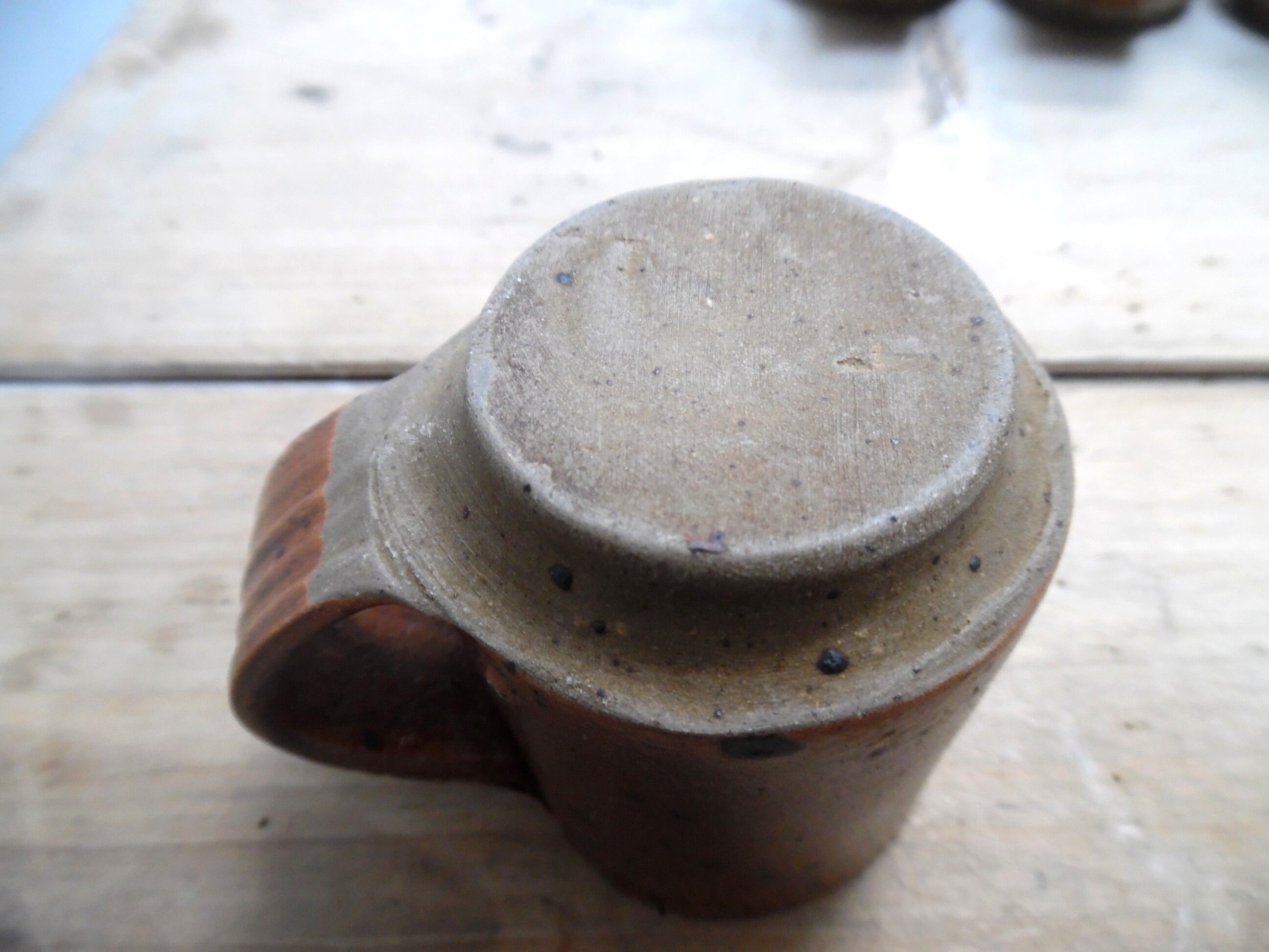 Five cups in stoneware