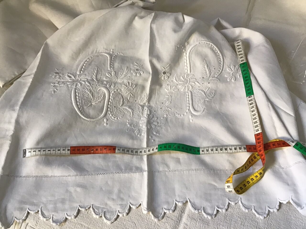Drap de lin brodé fin 19eme