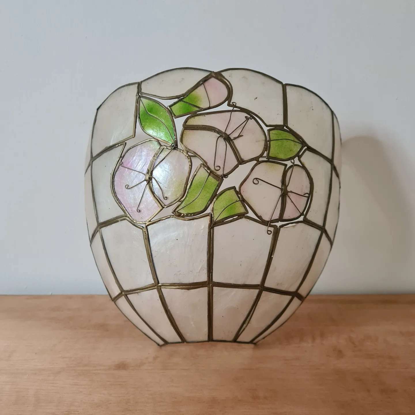 Art Deco mother-of-pearl wall lamp