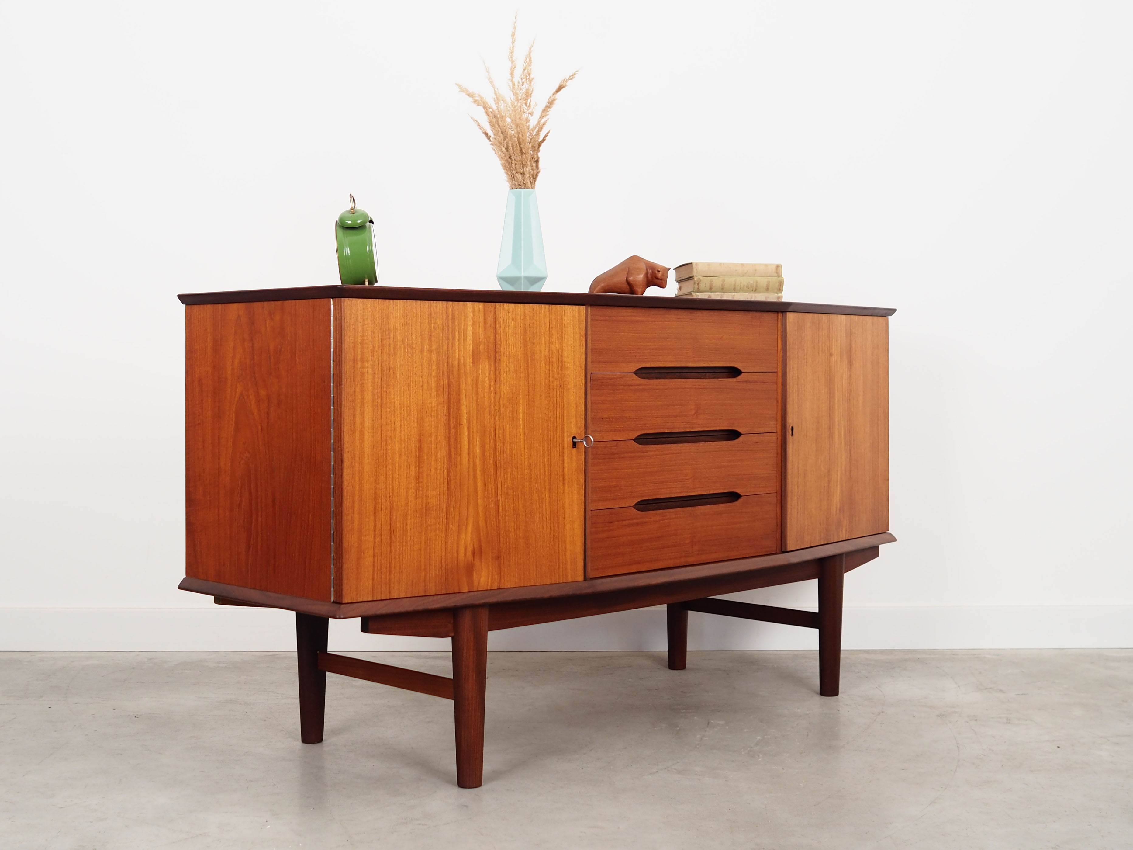 Teak sideboard, Danish design, 1970s, production: Denmark