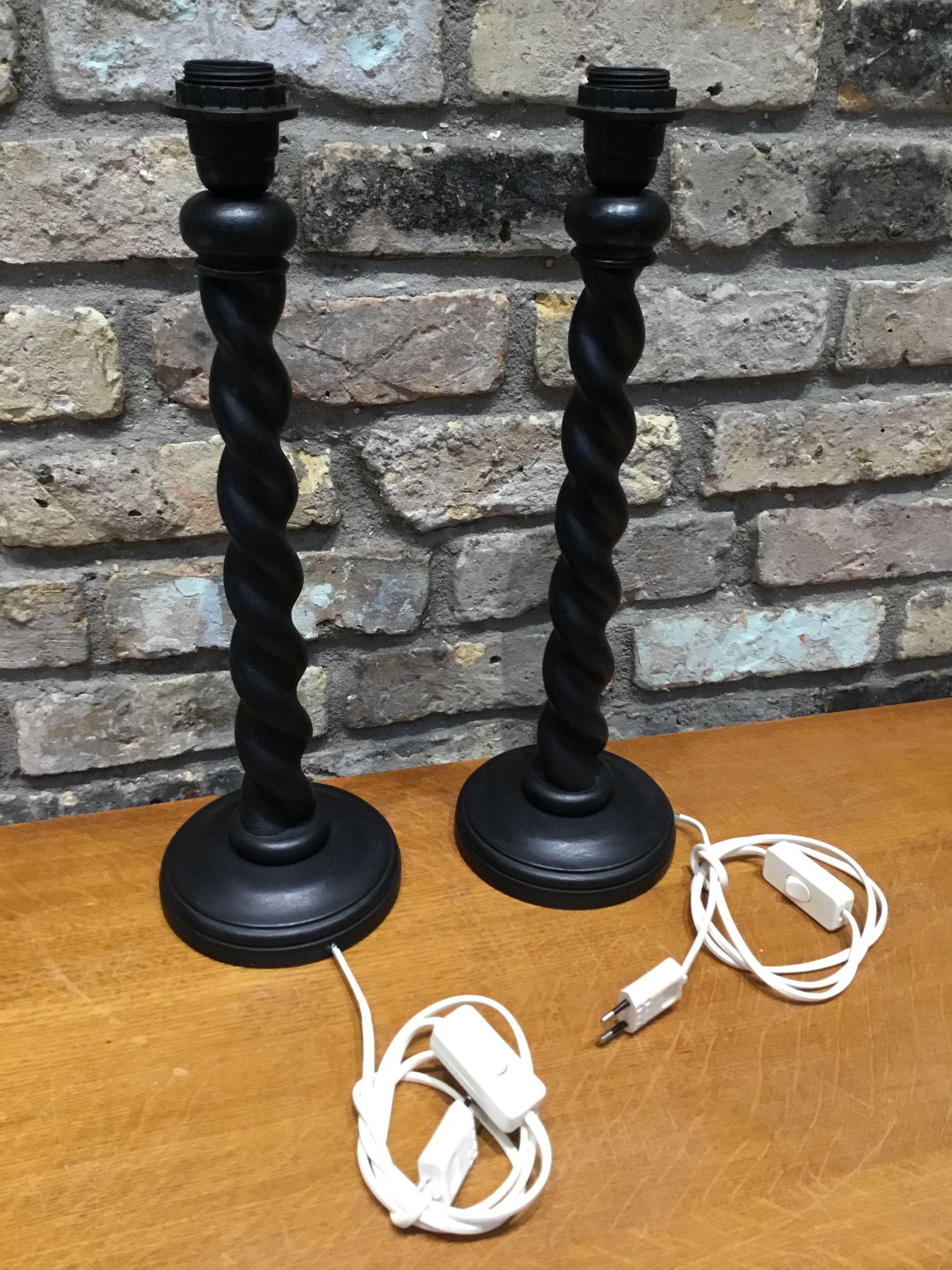 Pair of twisted Louis XIII-style lamp feet