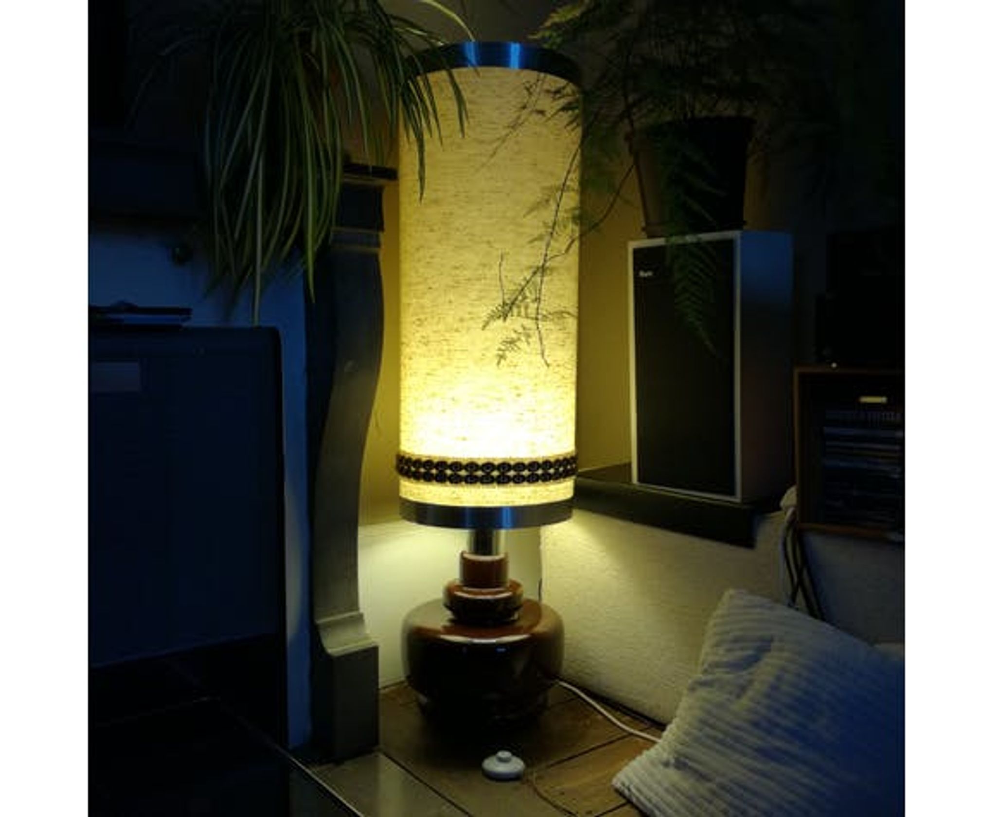 Ceramic lamp of the 1970s - H119