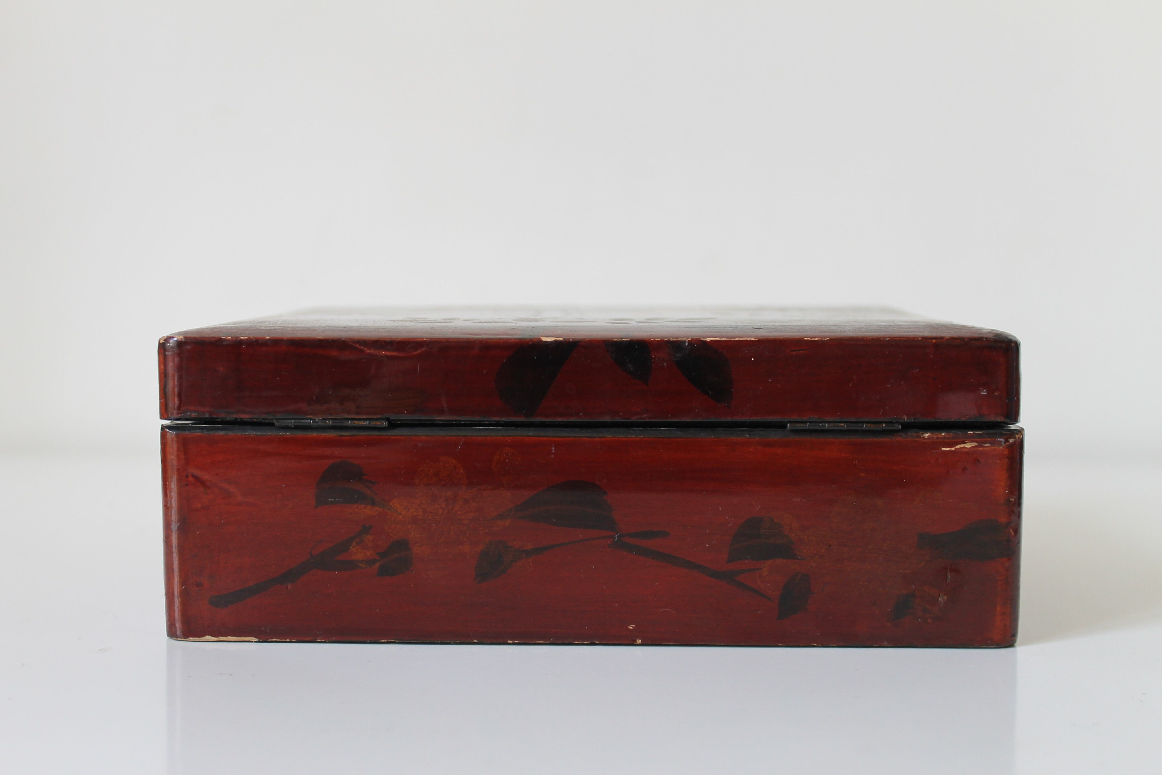 Japanese jewelry box Hiramaki lacquer