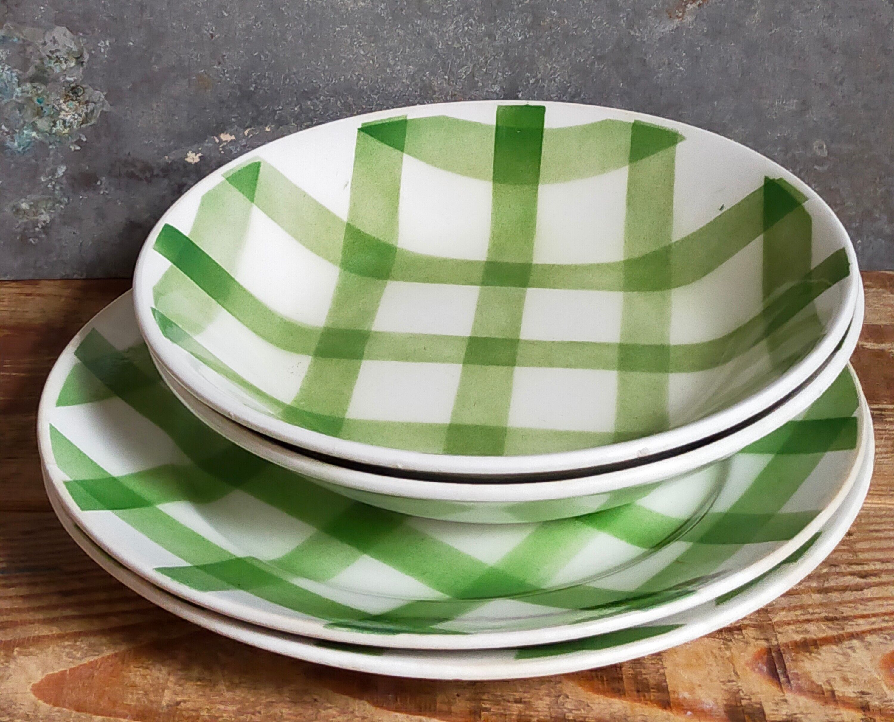 Set of plates Moulin des Loups vintage