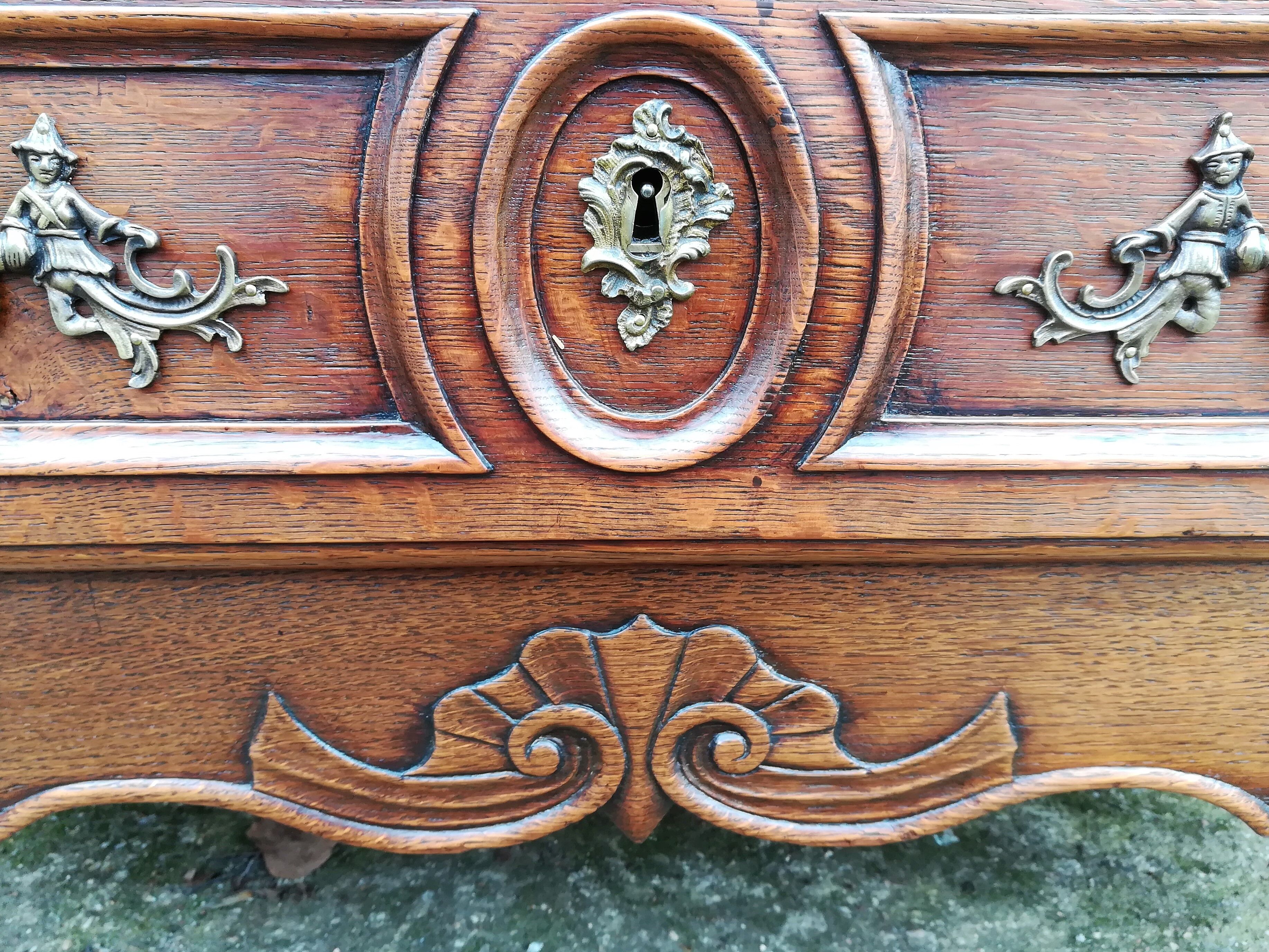 Bureau de pente style Louis XV en chêne