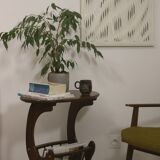 Table d'appoint et son porte-revues