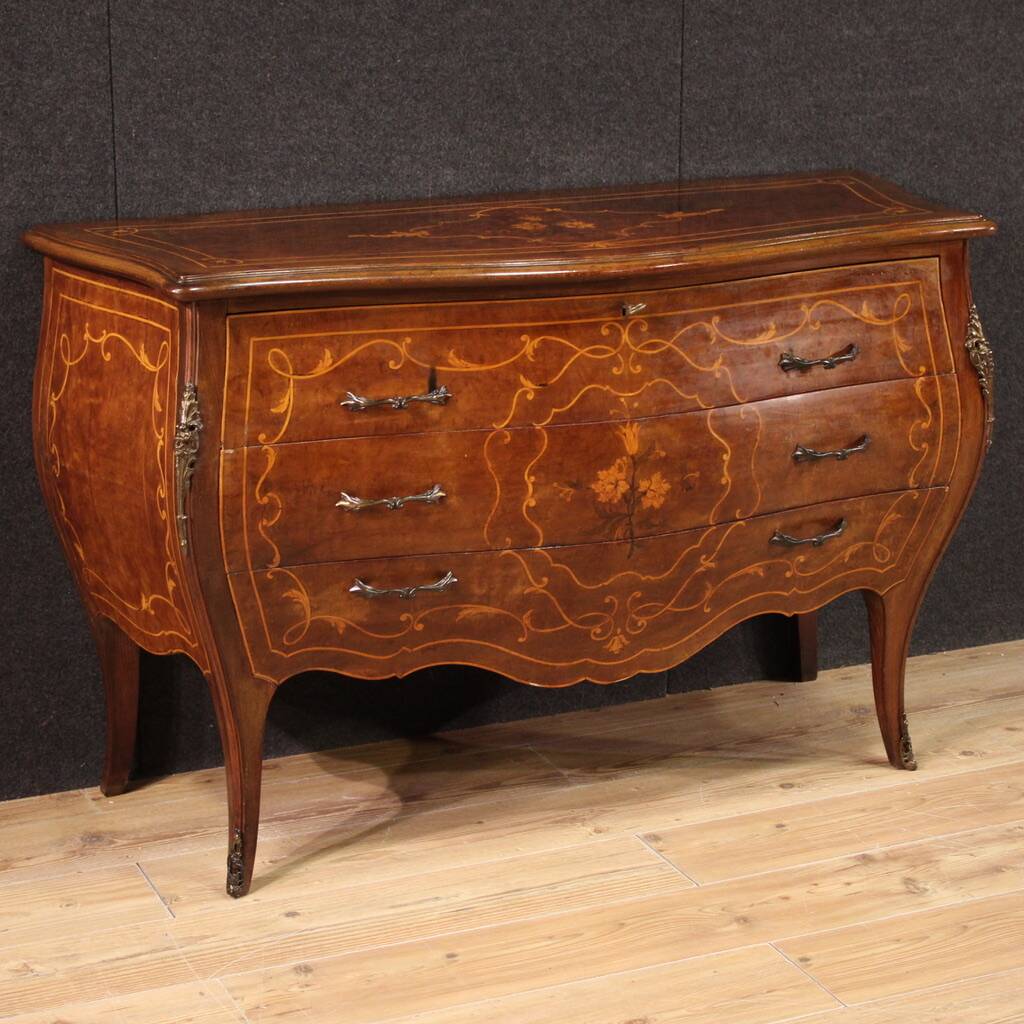 20th century Louis XV style chest of drawers
