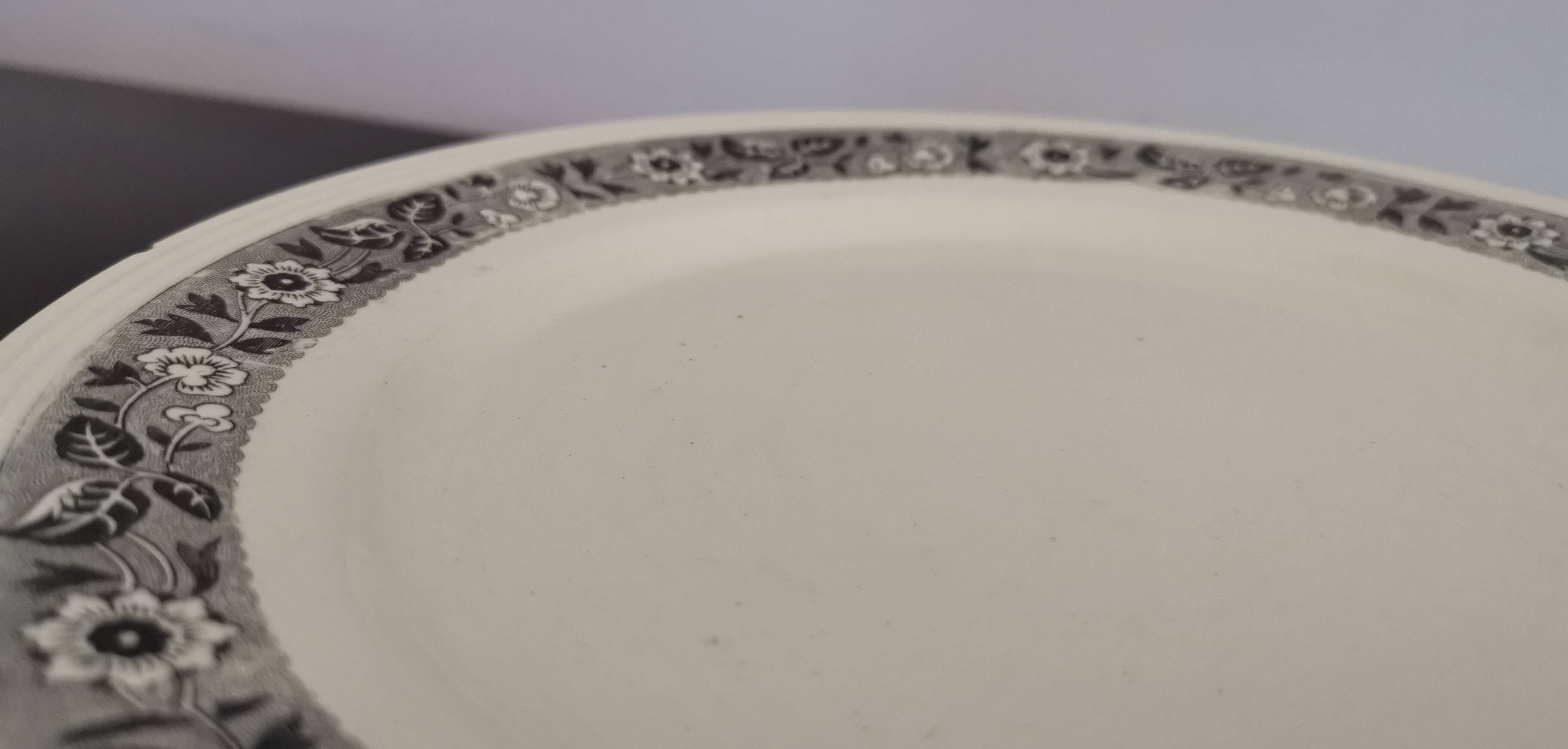 Art Deco Boch La Louvière dish