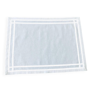 set de table en lin blanc