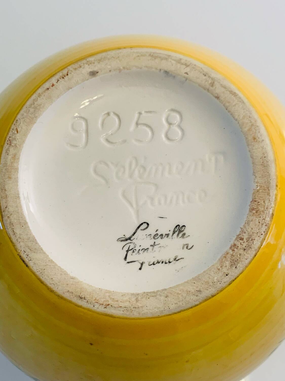 Lunéville earthenware "Egg" vase - "Cherry" Collection