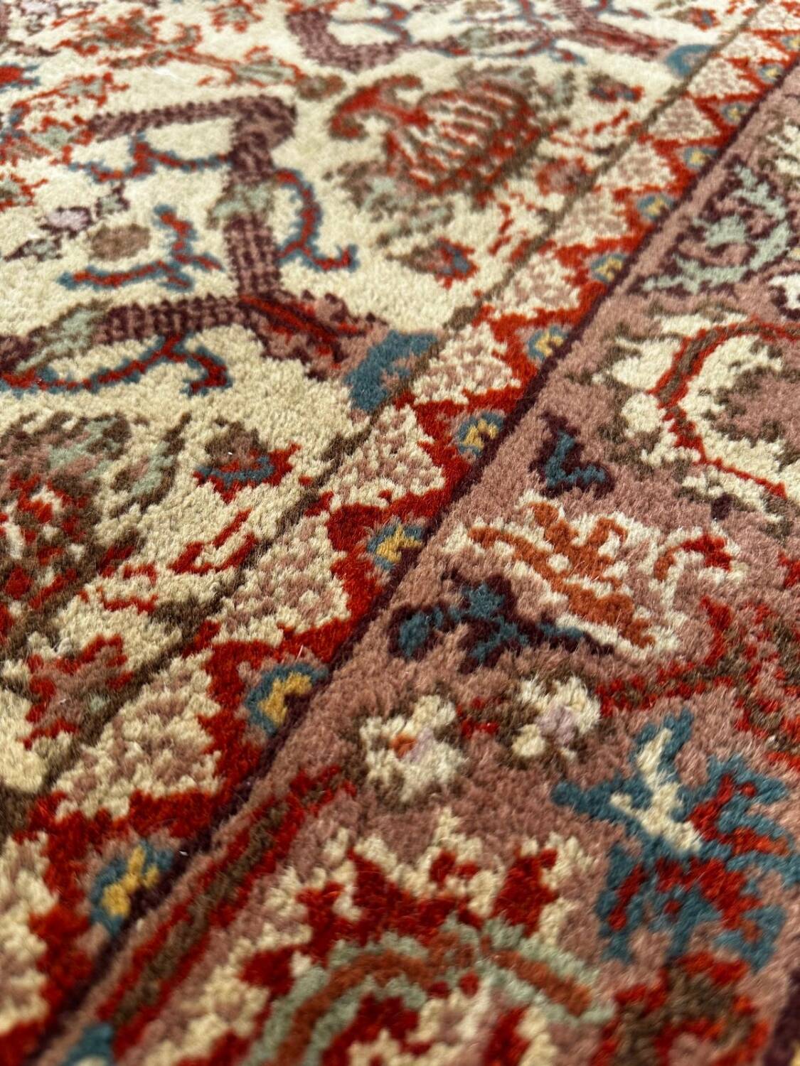 Tapis roumain fait main
