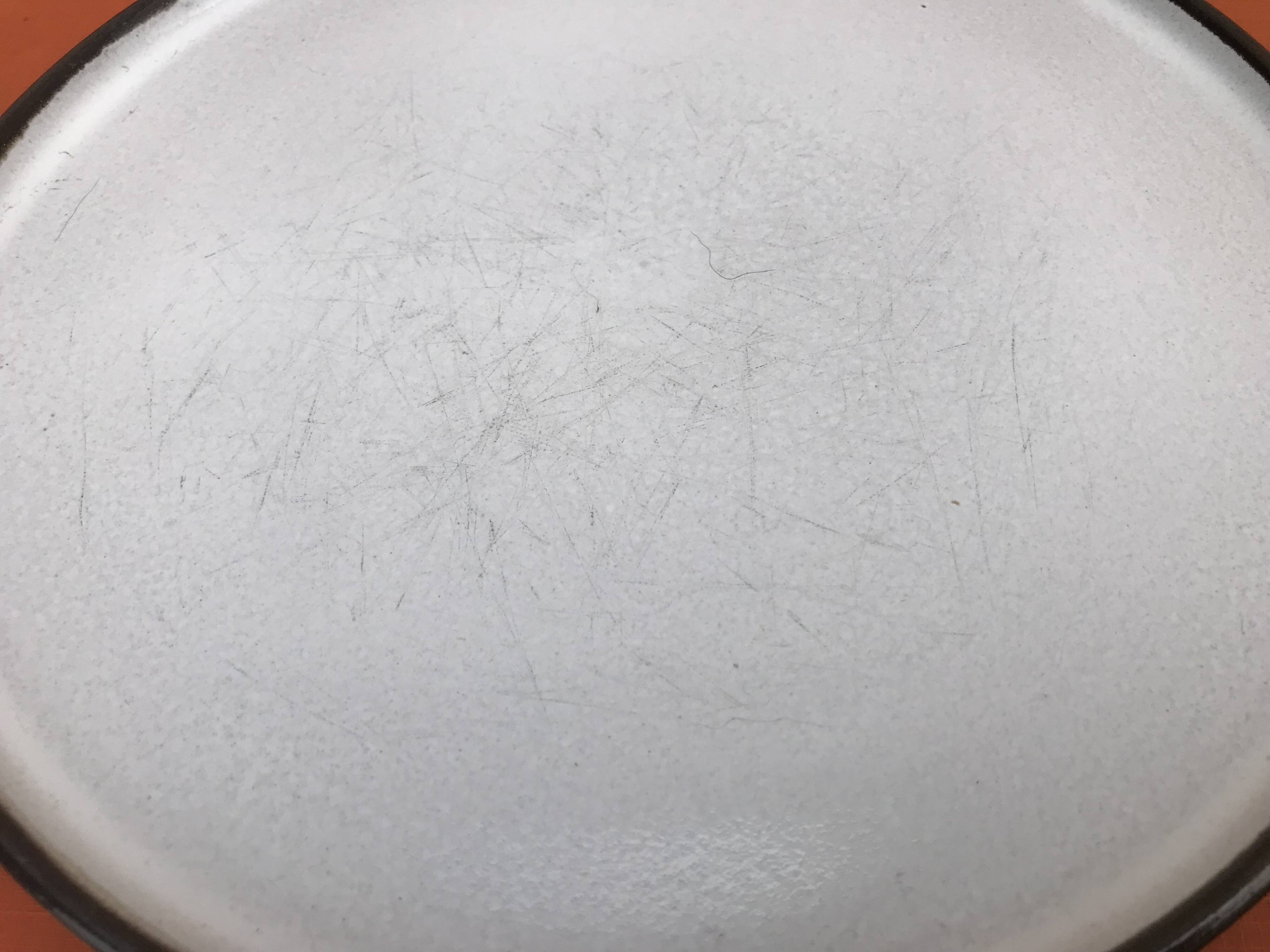 4 Niderviller earthenware dinner plates from the "Prunes" collection