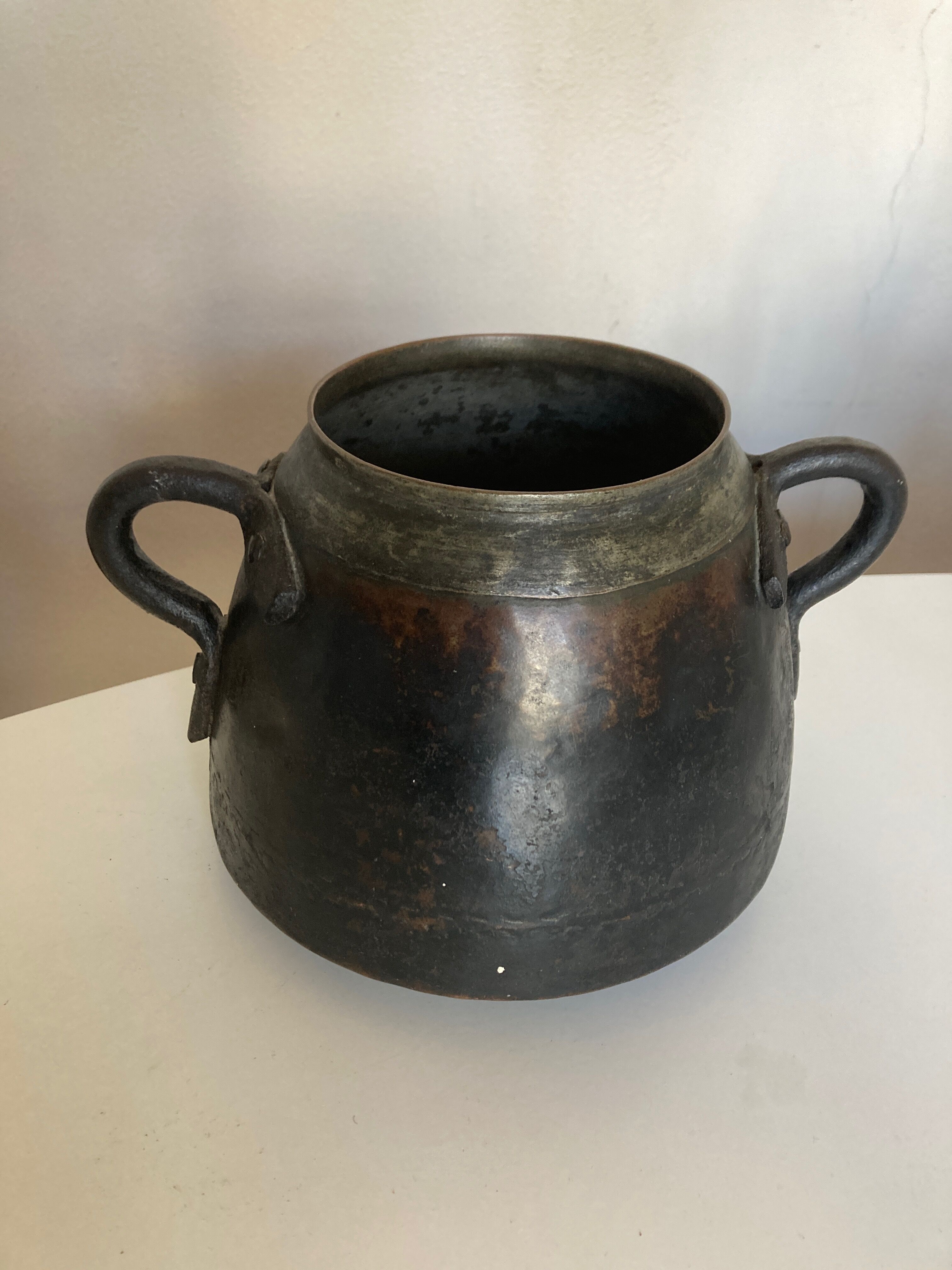 Pot cover vase face 1900 patina of origin