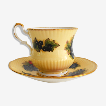 Tea cup antique English porcelain fruit series