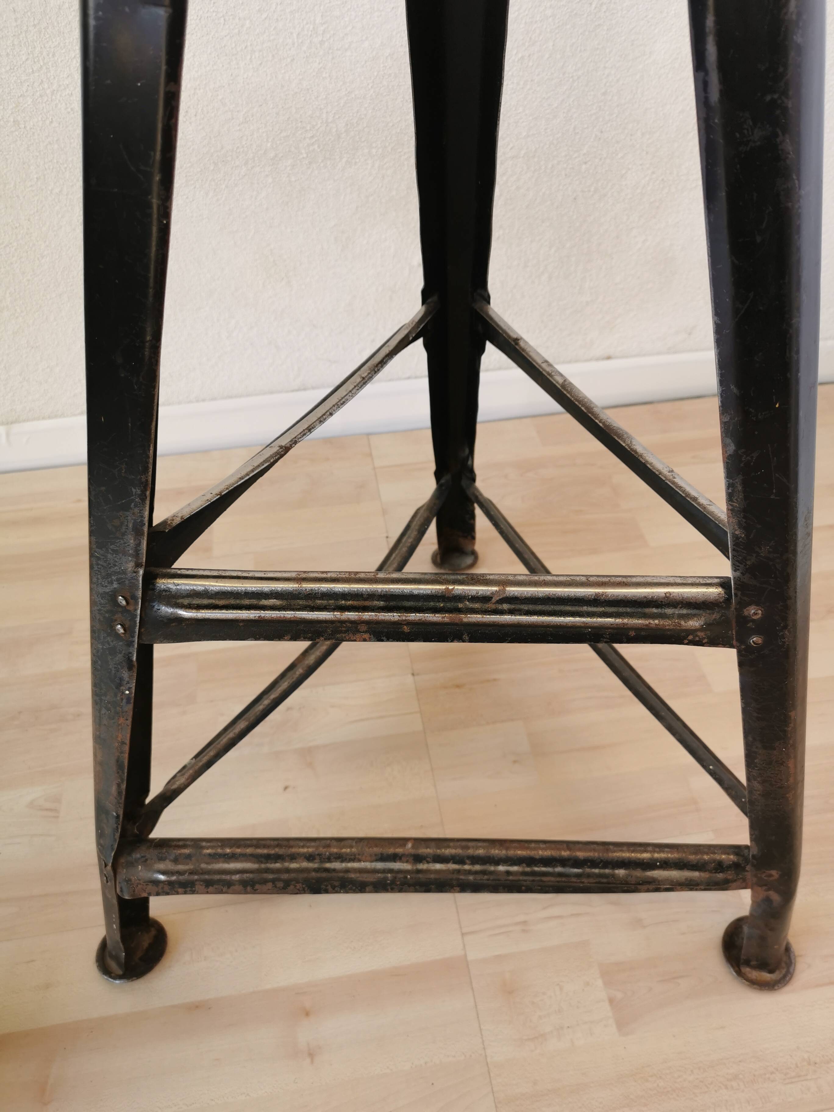 Tabouret de bar industriel vintage en bois et métal