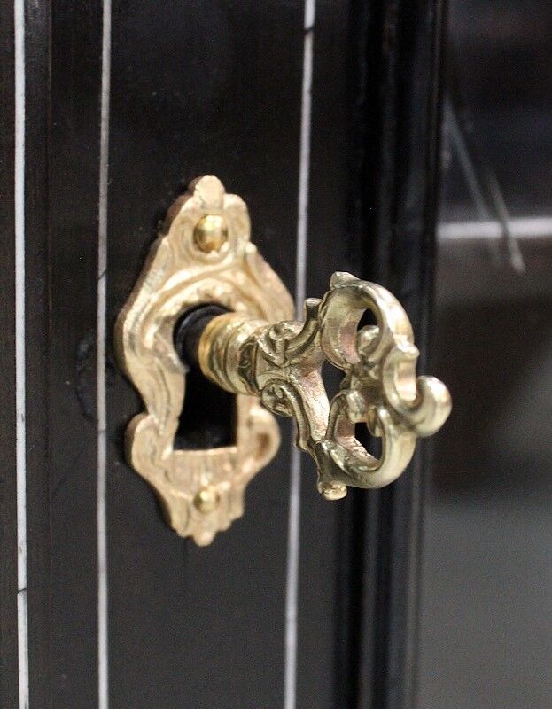 Ceremonial showcase in blackened pearwood, Napoleon III period - 1850