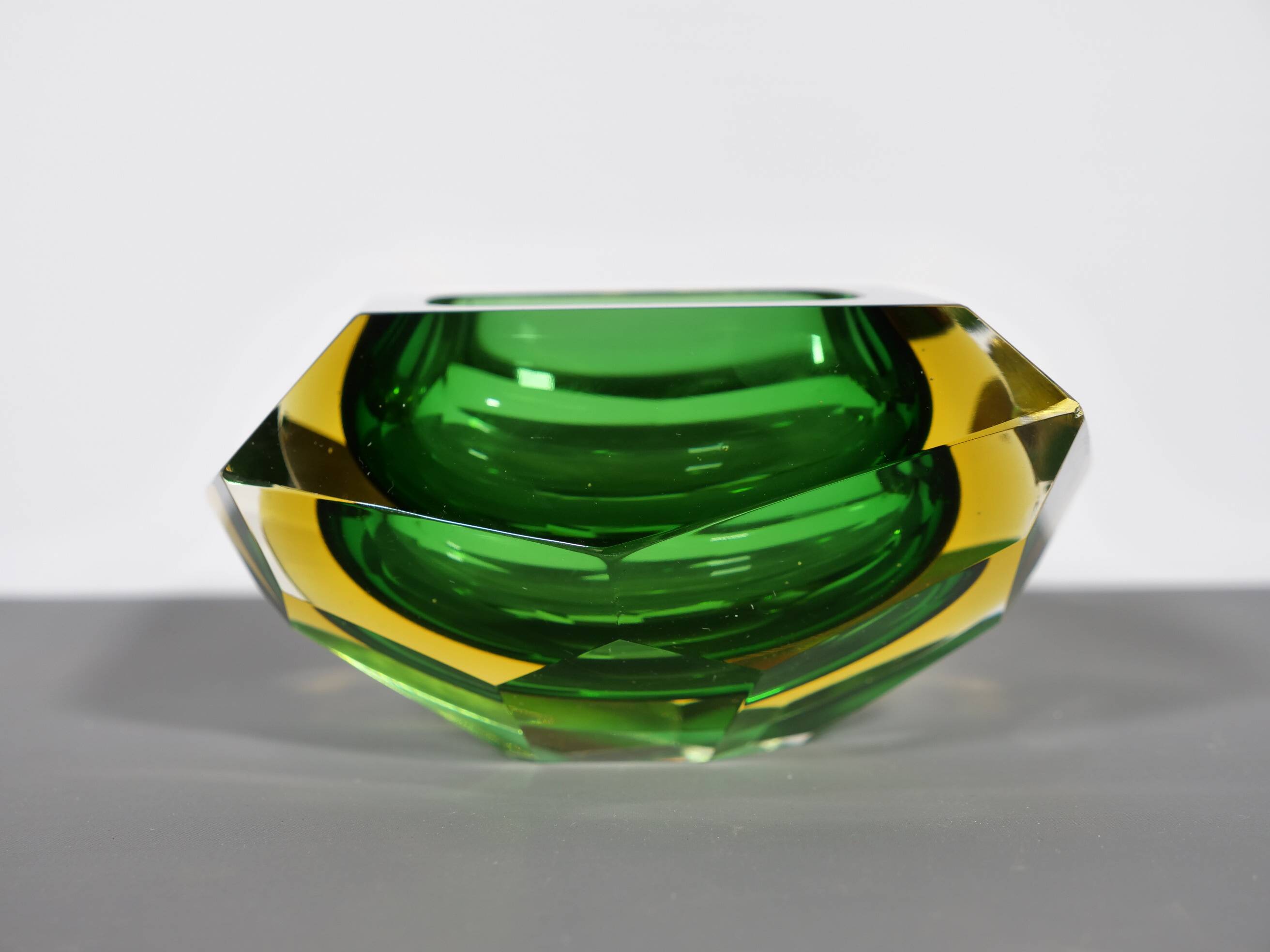 Vintage design Murano Sommerso glass bowl vase by Flavio Poli, 1970s