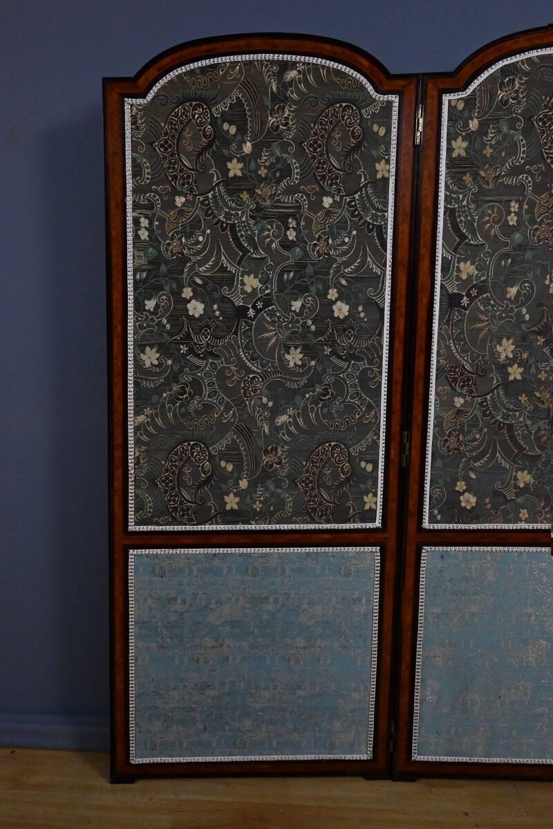 Fabric screen, mahogany and rosewood – 1900