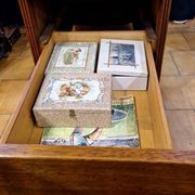Oak workshop furniture with 2 drawers