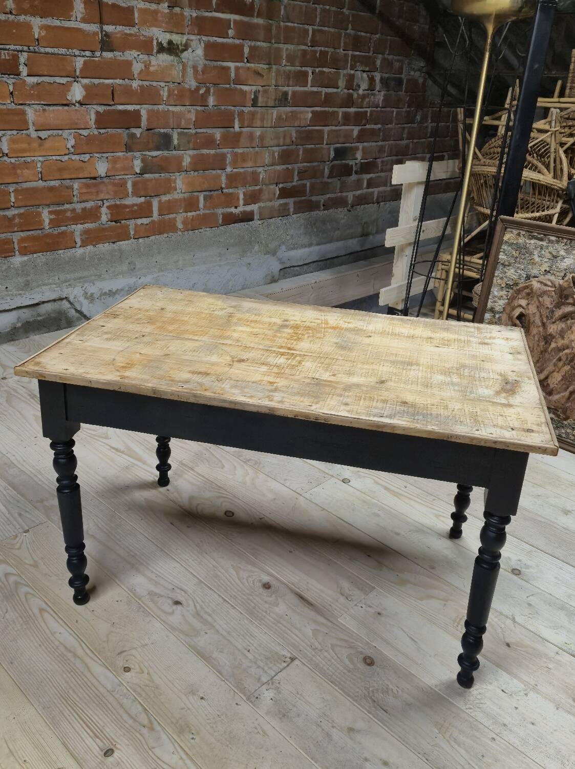 Louis Philippe style 1900s bistro farmhouse table with swivel legs