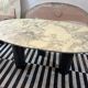 Table a manger marbre et pieds acier