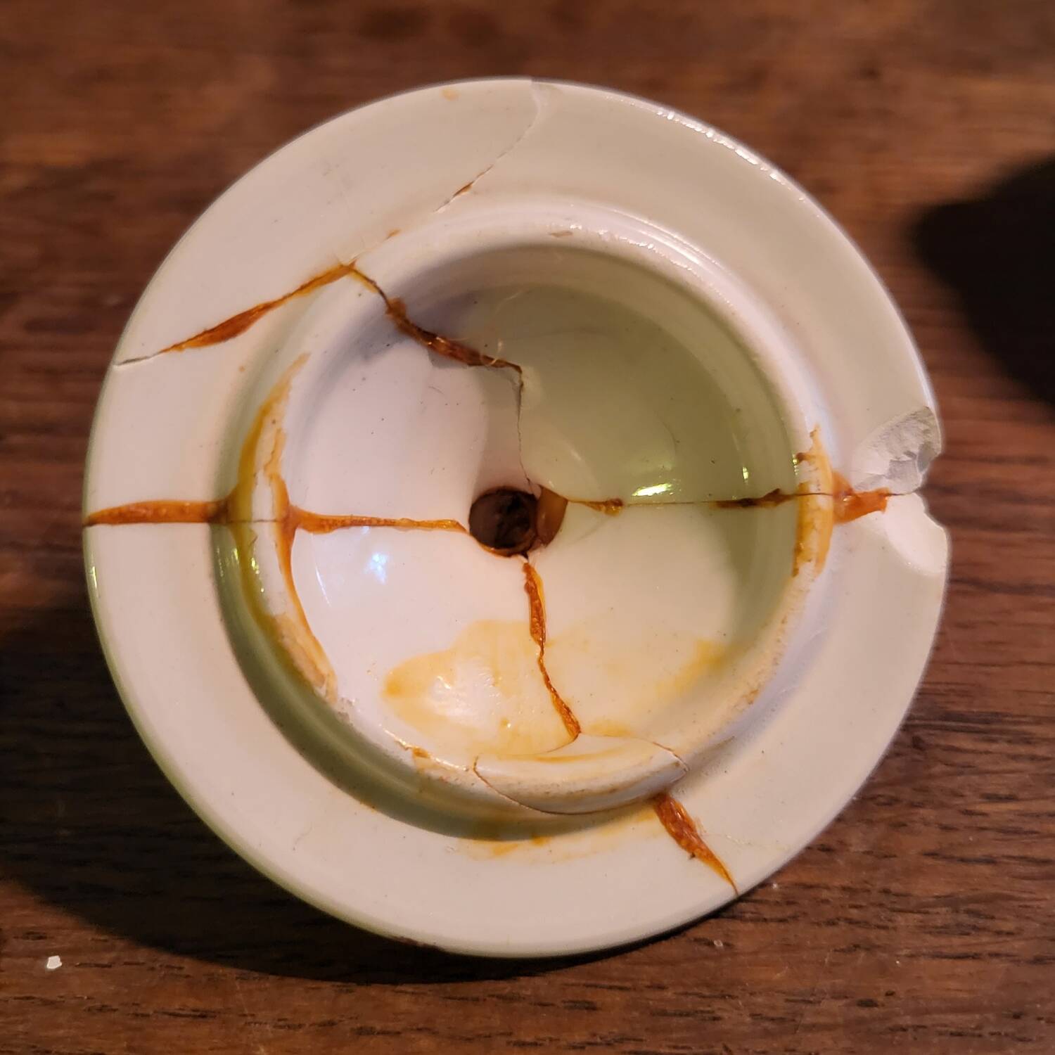 Old porcelain dinette