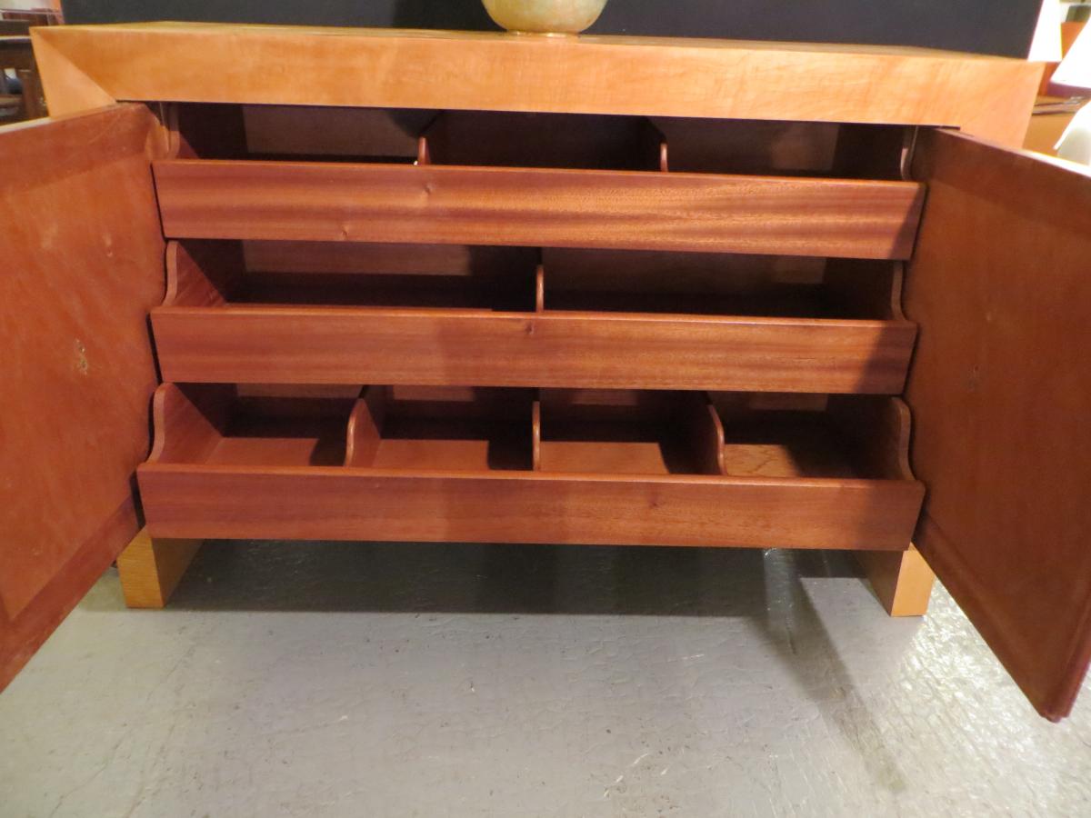 Commode art deco