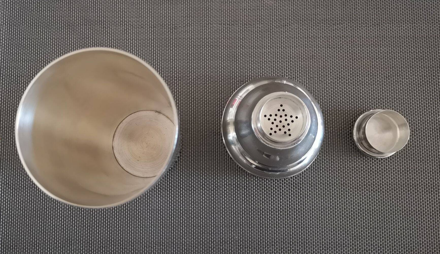 Art Deco silver metal shaker - Oscar Wiskemann - 1930s