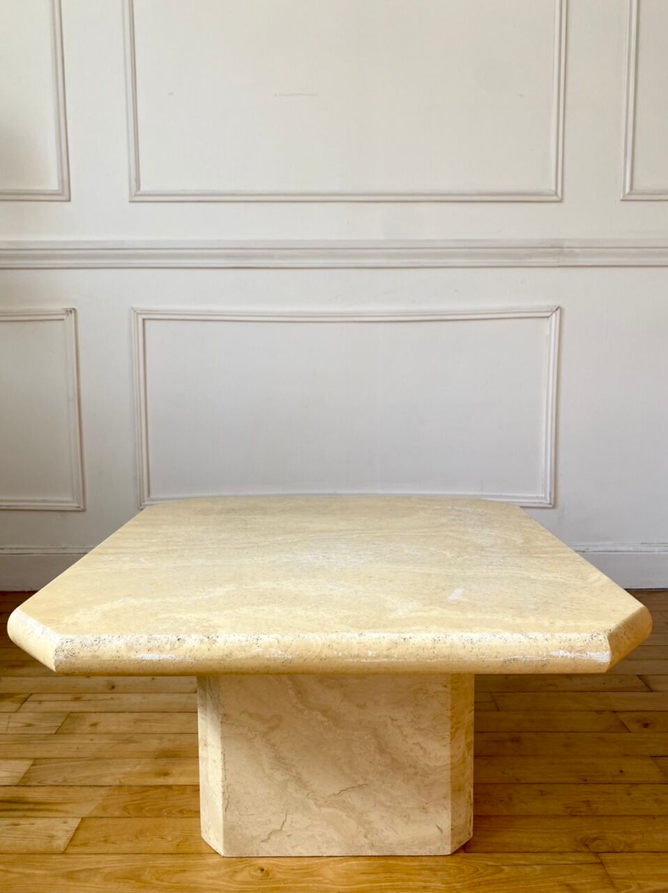 Table basse carrée en travertin 70cm x 70cm