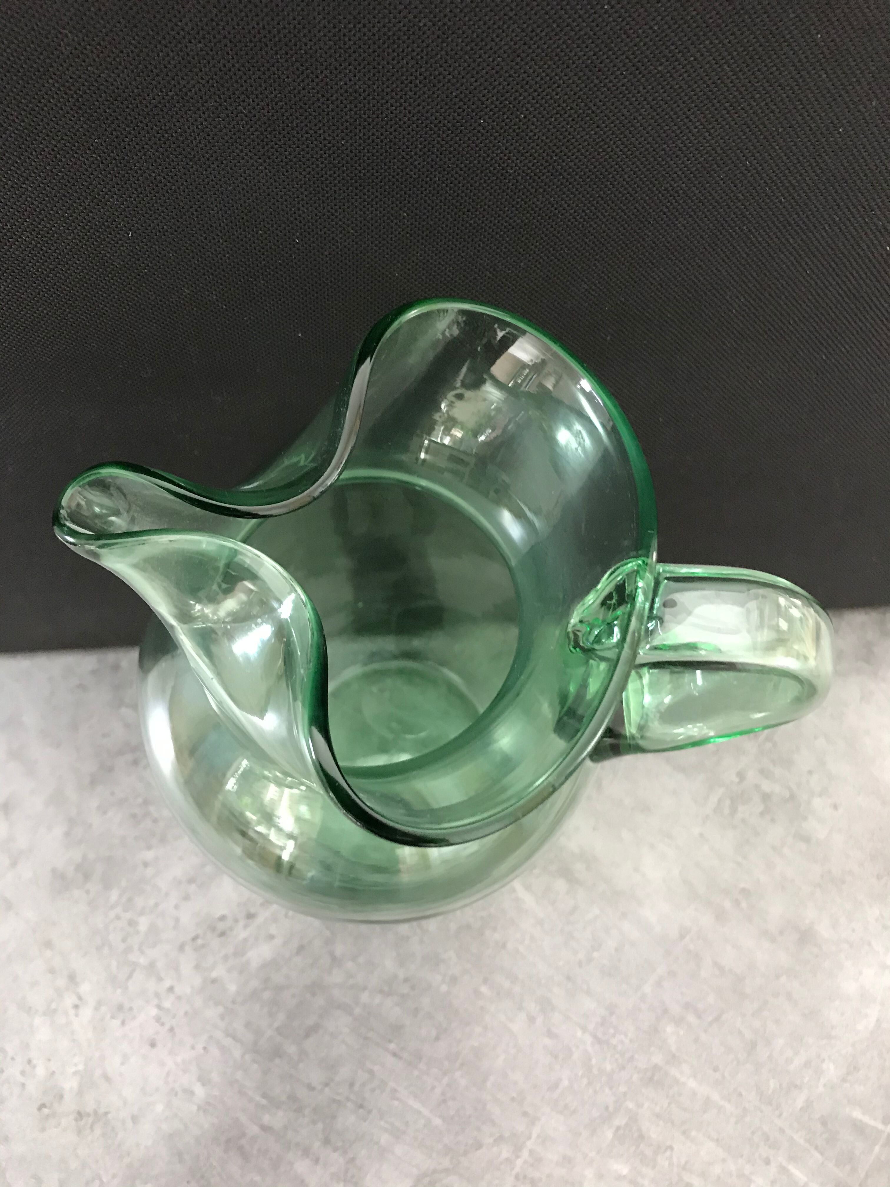 Broc vintage in glass green 25 cm