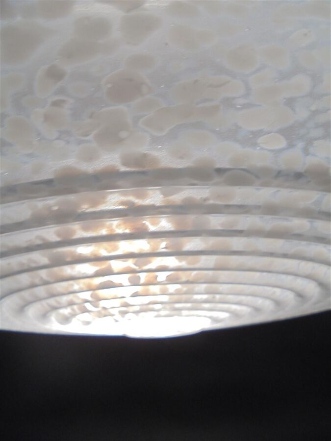 Suspension en verre moucheté