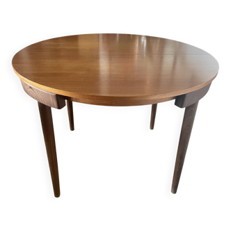 Table Hans Olsen