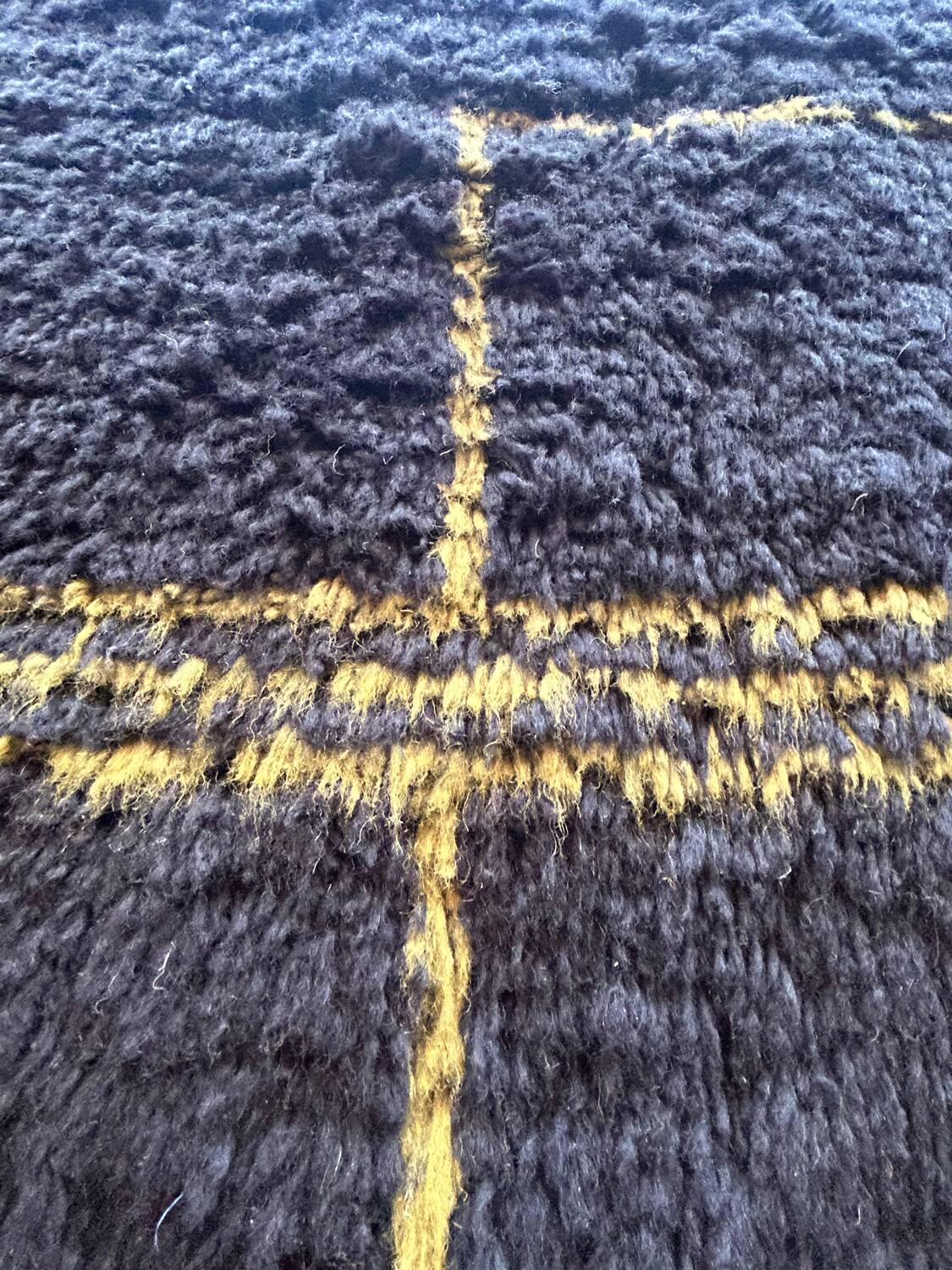Black Modena Rug
