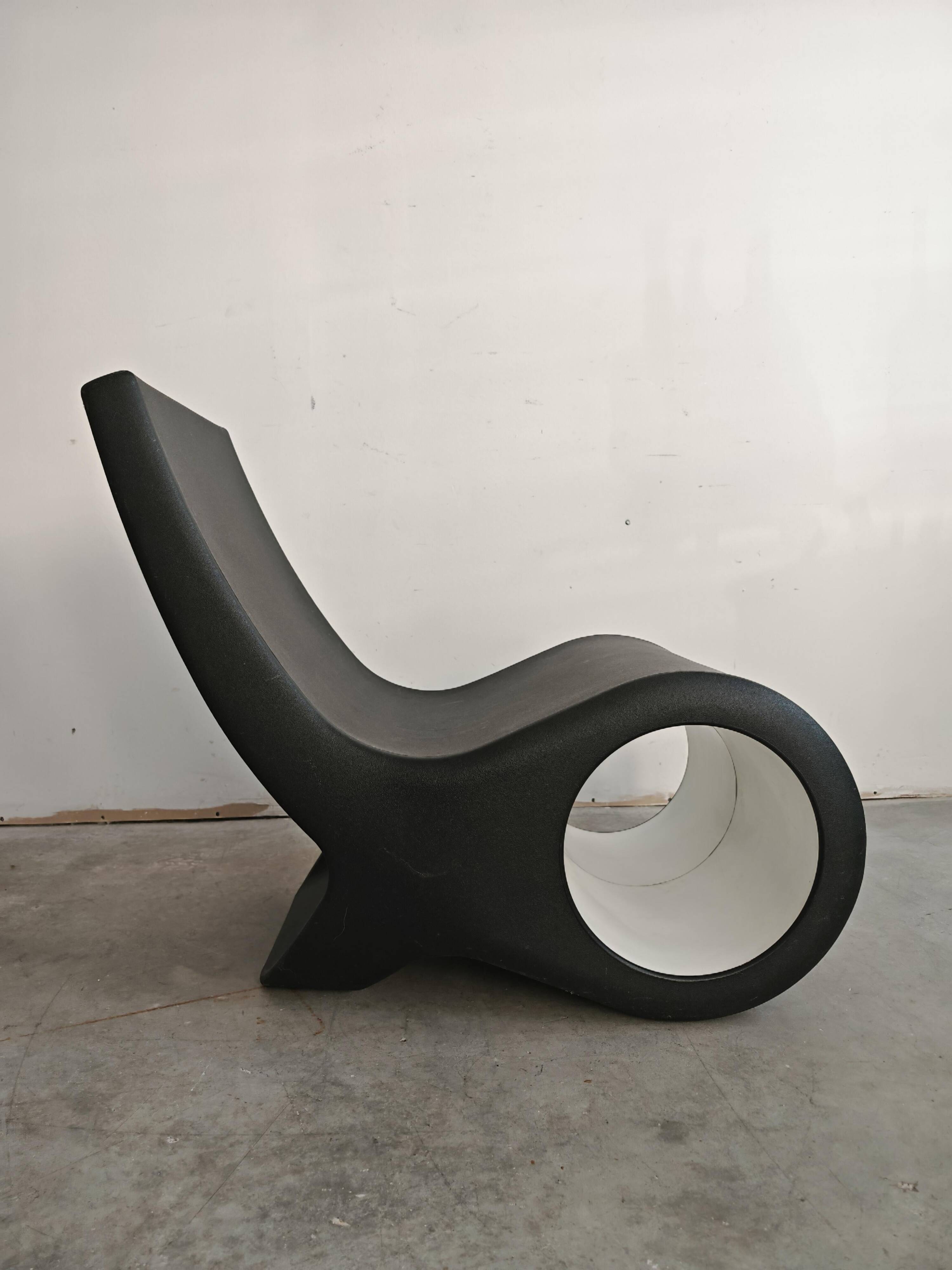 Fauteuil lounge postmoderne Fish chair Satyendra Pakhalé Cappellini