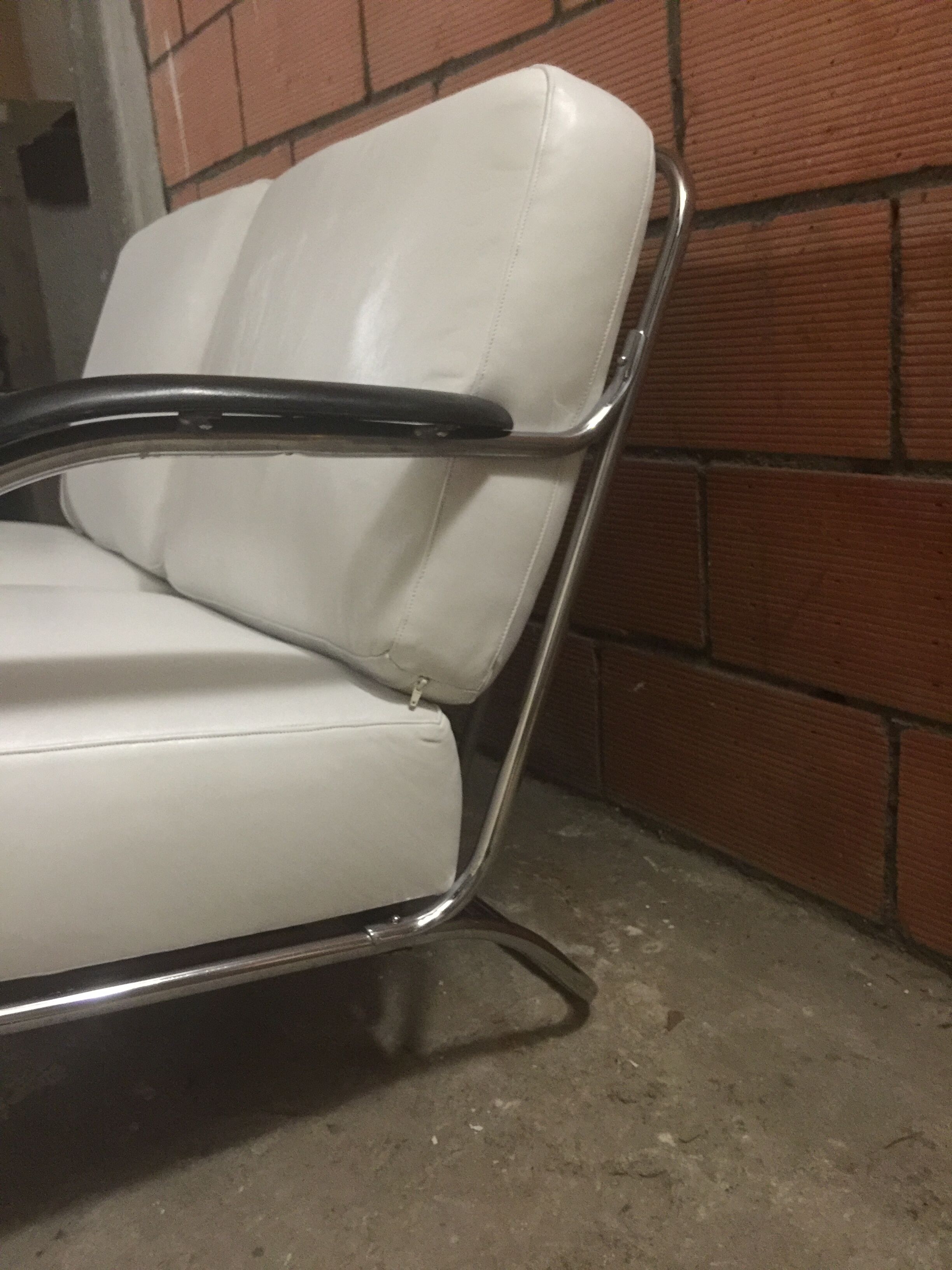Bauhaus Sofa
