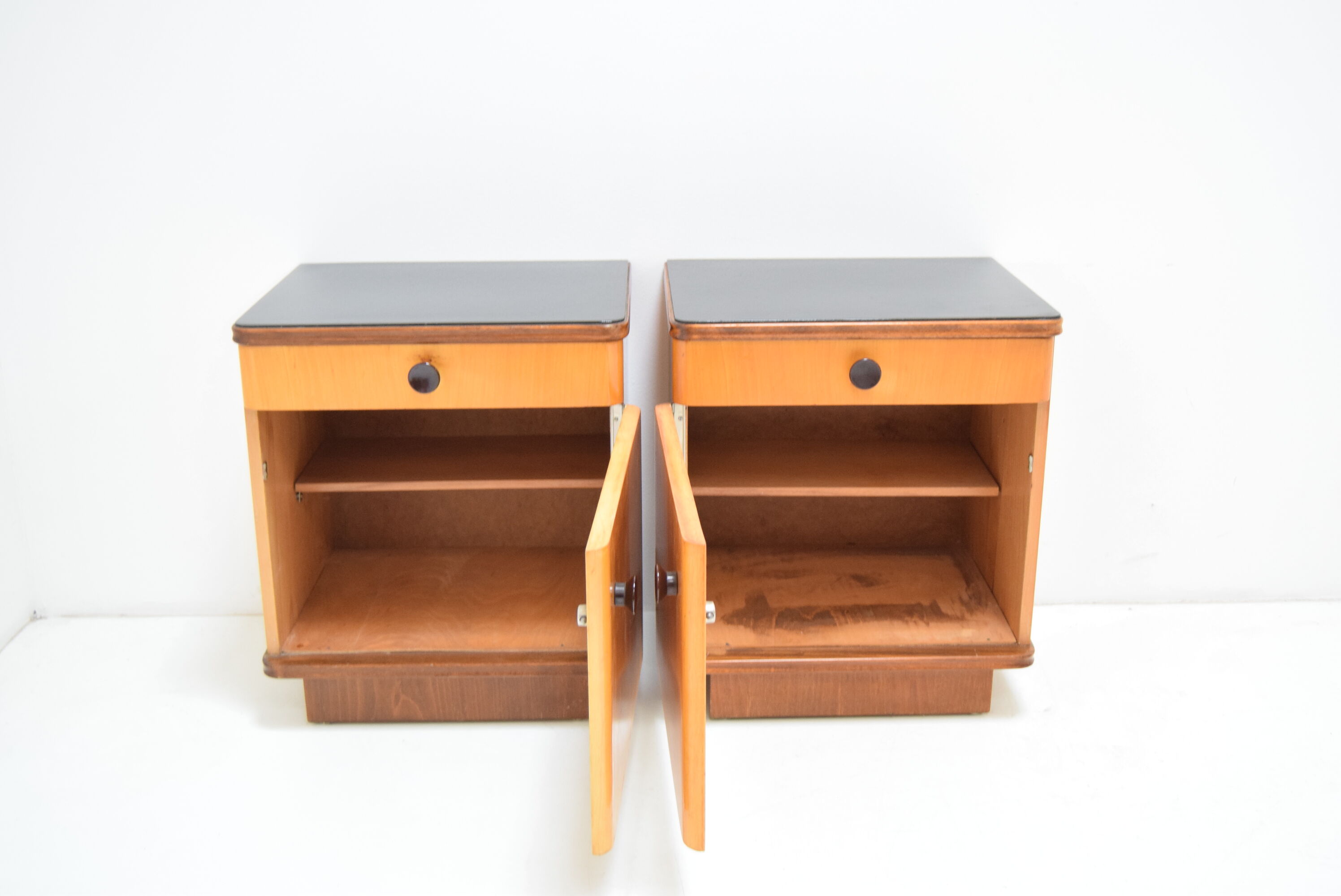 Pair of mid-century czechoslovakian  bedside tables,1960‘s.