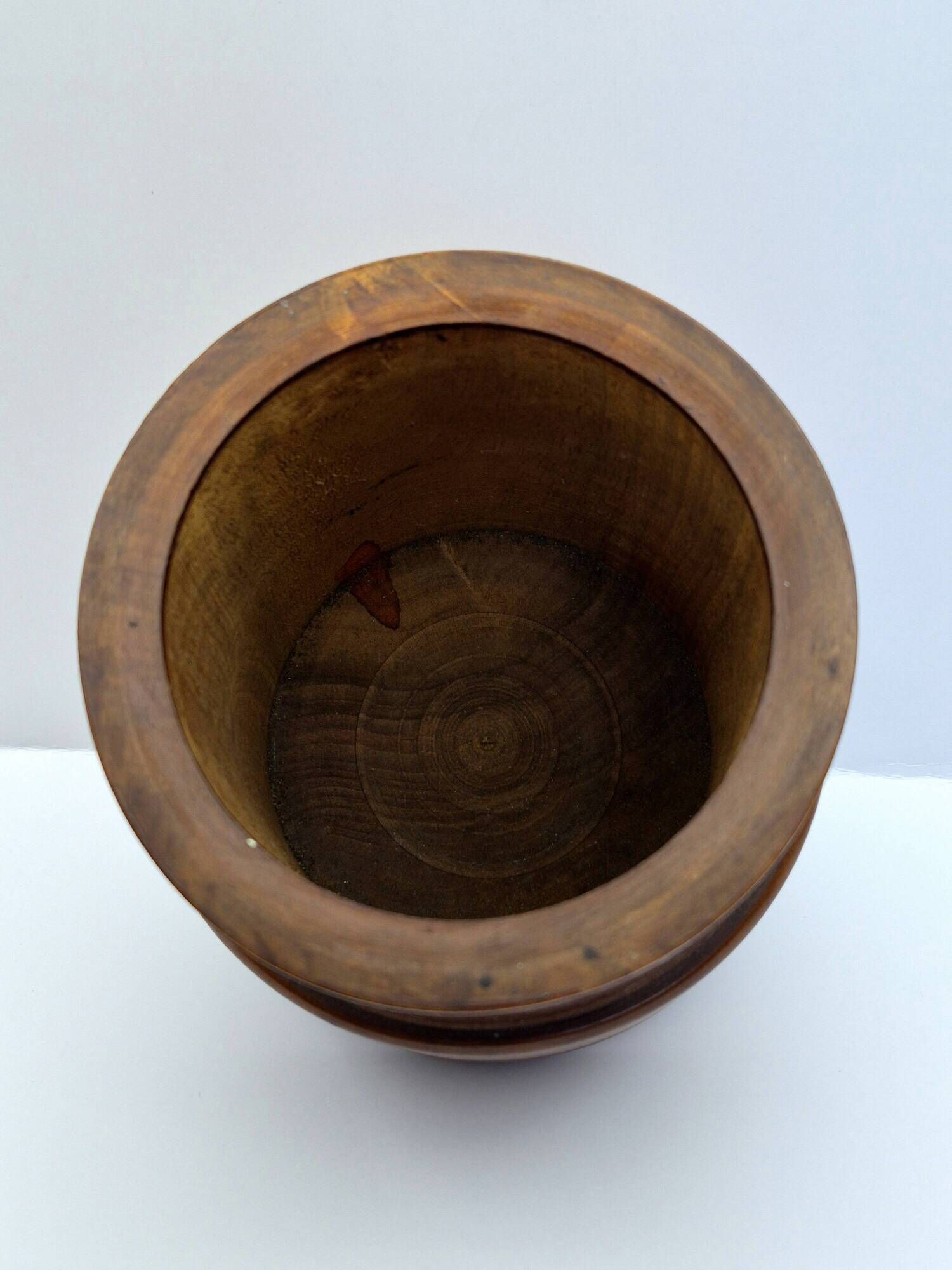 Wooden turned covered pot – vintage snuff box A680