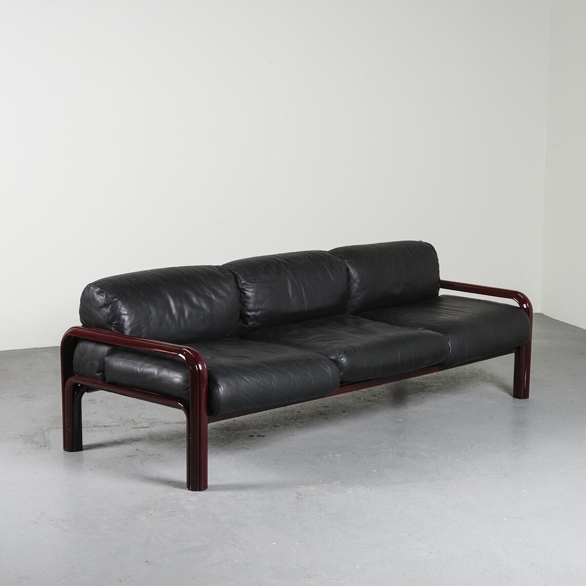 Canapé cuir 54A par Gae Aulenti pour Knoll, circa 1975