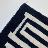 Ecru Berber rug with geometric patterns, 250cm x 150cm