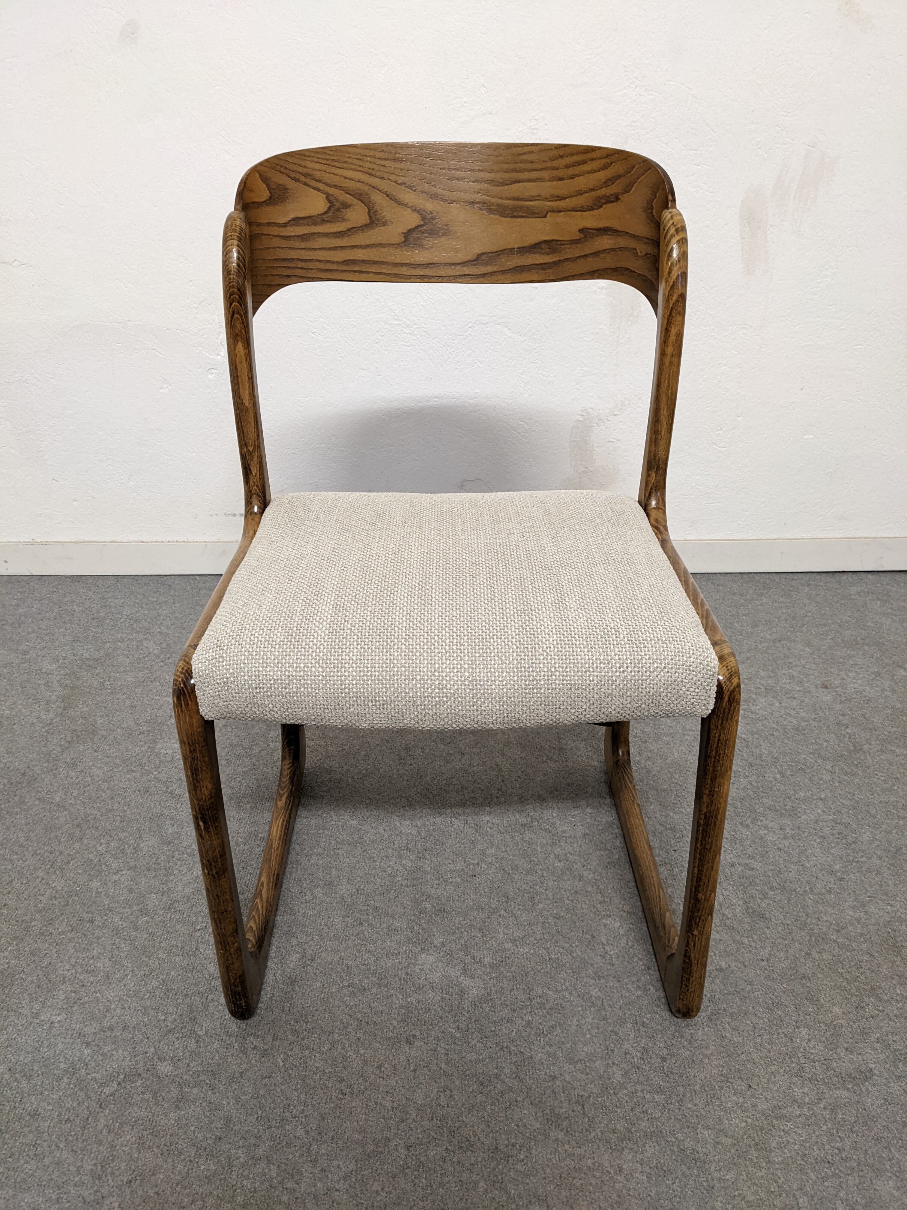 Série de 4 chaises traineau Baumann des années 60/70