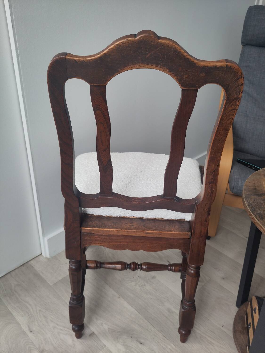 5 chaises style Louis XV rénovées