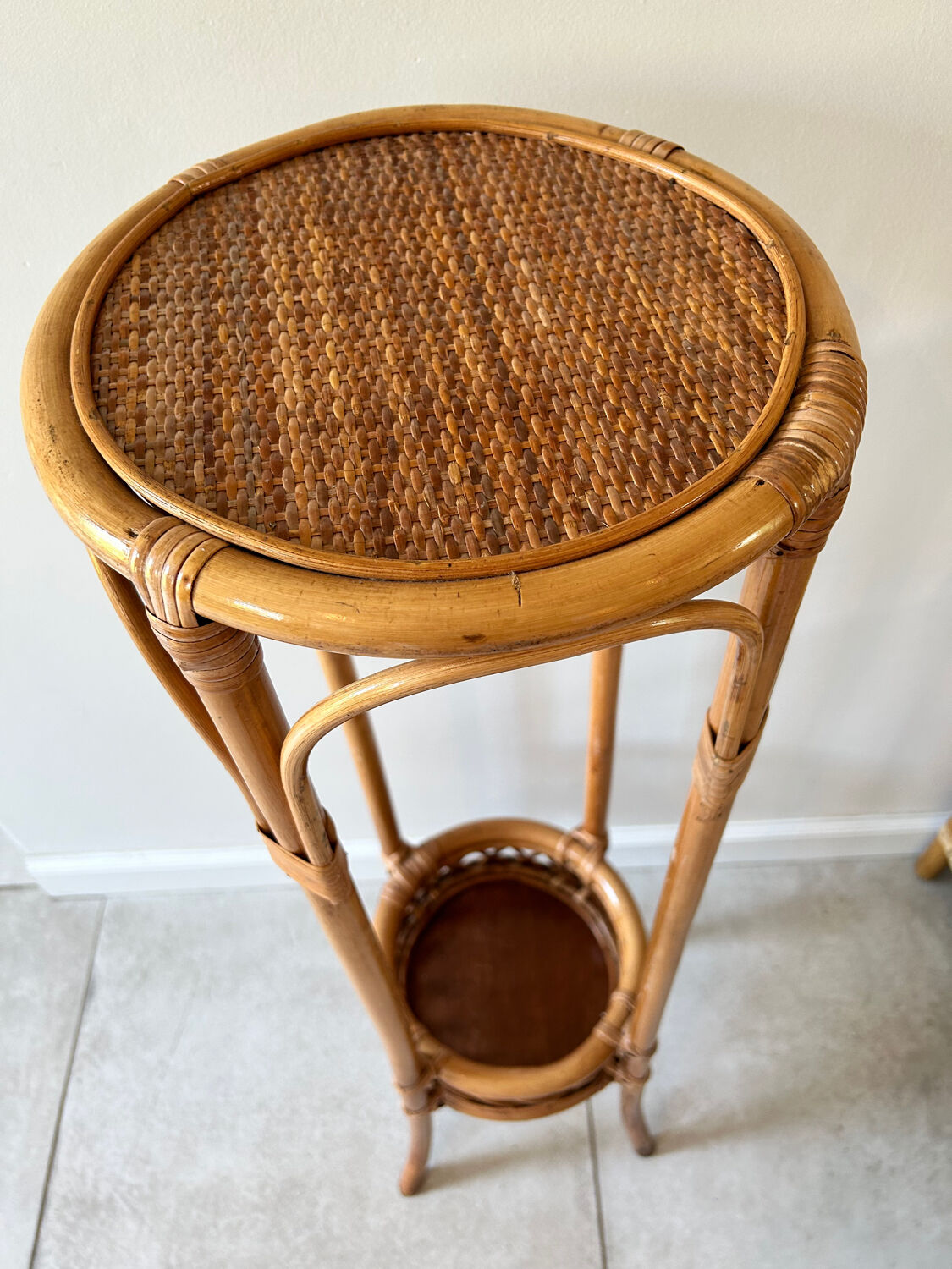 Porte plante seventy’s rotin bambou